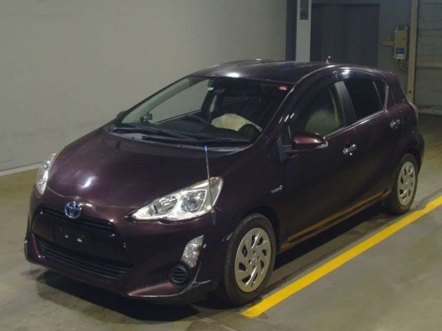 388 Toyota Aqua NHP10 2016 г. (TAA Yokohama)