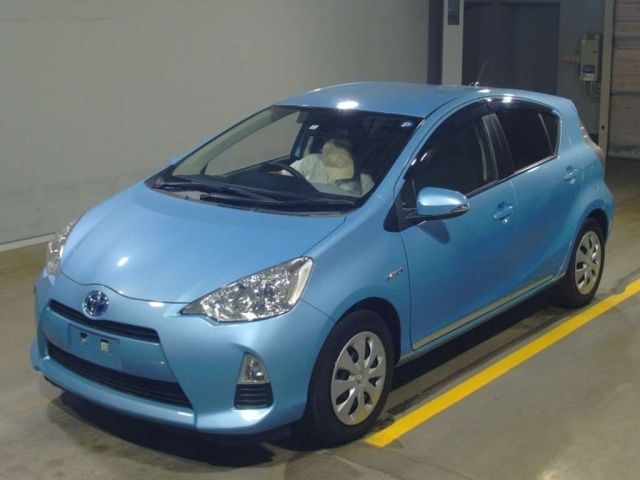 396 Toyota Aqua NHP10 2014 г. (TAA Yokohama)