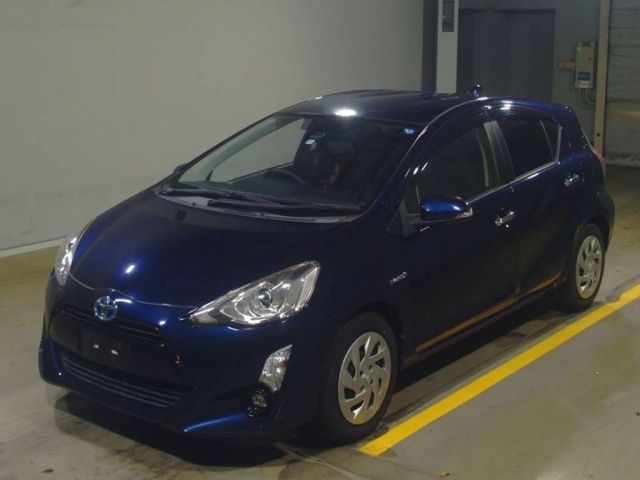 412 Toyota Aqua NHP10 2016 г. (TAA Yokohama)