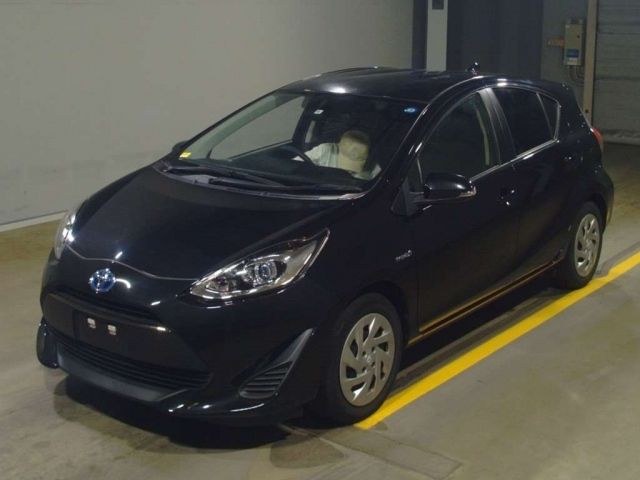 427 Toyota Aqua NHP10 2018 г. (TAA Yokohama)