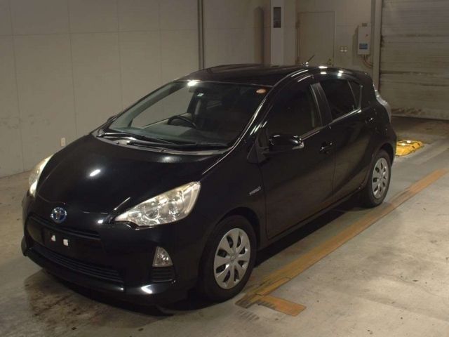 4275 Toyota Aqua NHP10 2012 г. (TAA Kyushu)