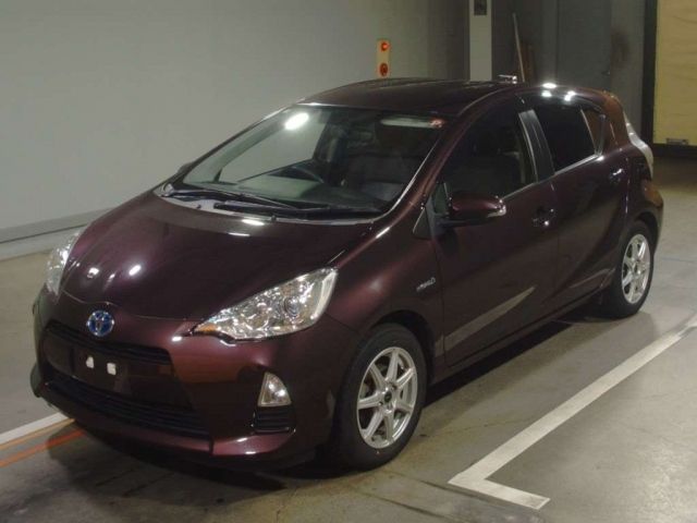 4490 Toyota Aqua NHP10 2014 г. (TAA Hiroshima)