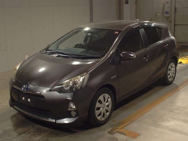 4507 Toyota Aqua NHP10 2013 г. (TAA Kyushu)