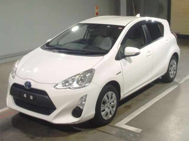 4647 Toyota Aqua NHP10 2016 г. (TAA Hiroshima)