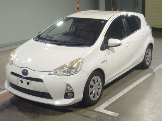 4697 Toyota Aqua NHP10 2012 г. (TAA Hiroshima)