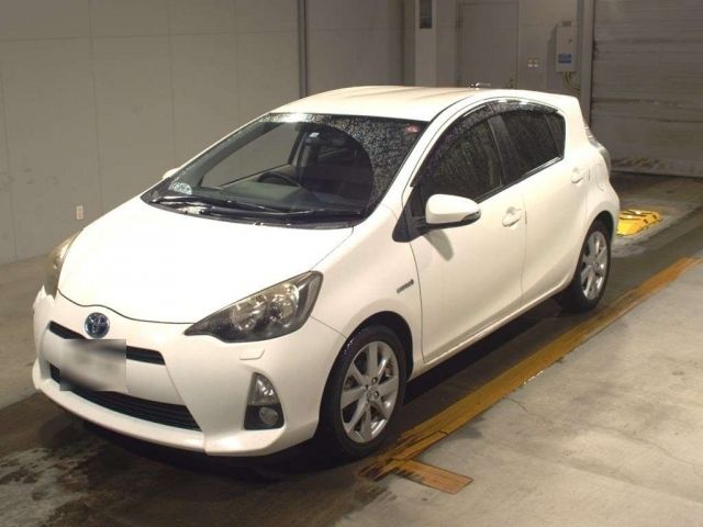 4815 Toyota Aqua NHP10 2012 г. (TAA Kyushu)