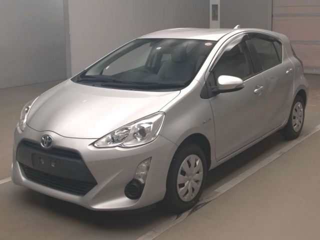 50134 Toyota Aqua NHP10 2016 г. (TAA Kantou)