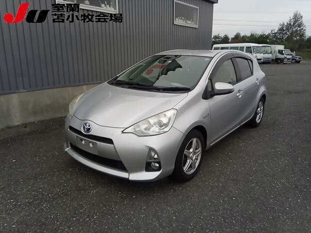 5016 Toyota Aqua NHP10 2013 г. (JU Hokkaido)