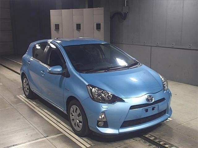 5213 Toyota Aqua NHP10 2013 г. (JU Gifu)