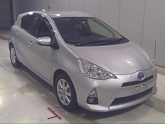 55067 Toyota Aqua NHP10 2014 г. (Honda Nagoya)