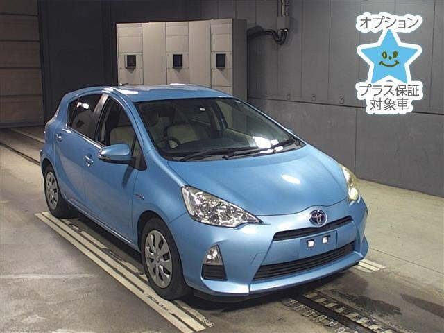 5693 Toyota Aqua NHP10 2013 г. (JU Gifu)