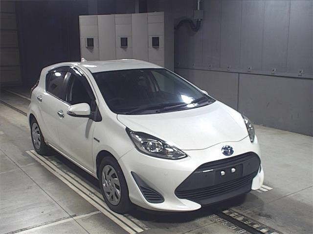 5873 Toyota Aqua NHP10 2018 г. (JU Gifu)