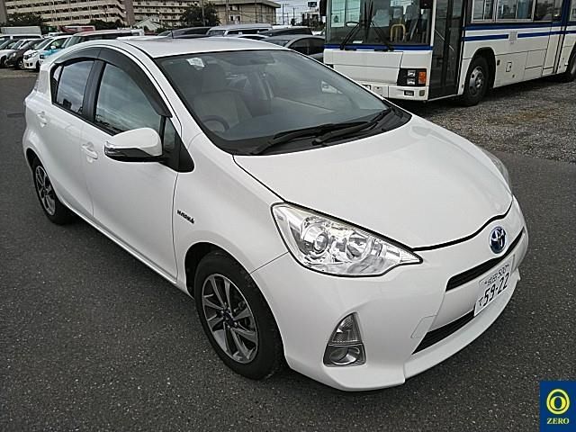 62 Toyota Aqua NHP10 2014 г. (ZERO Chiba)