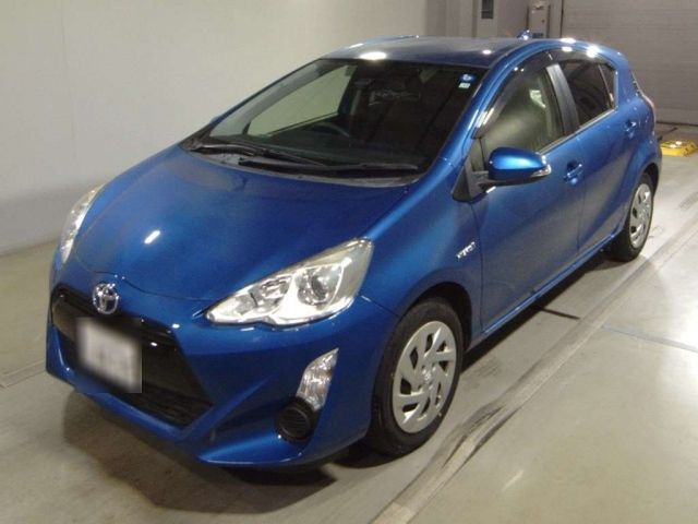 91 Toyota Aqua NHP10 2015 г. (TAA Tohoku)