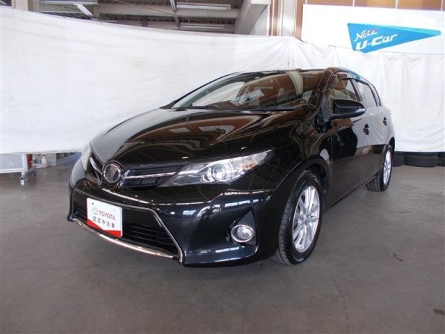 13030 Toyota Auris ZRE186H 2015 г. (AUCNET)