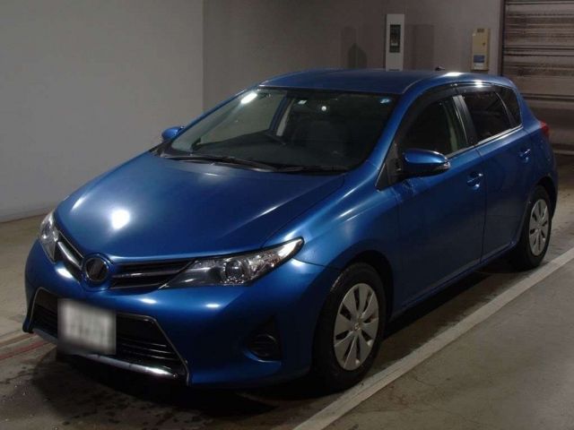 2292 Toyota Auris NZE181H 2013 г. (TAA Chubu)