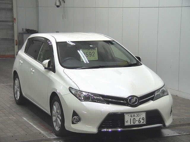 2592 Toyota Auris NZE181H 2013 г. (JU Fukushima)