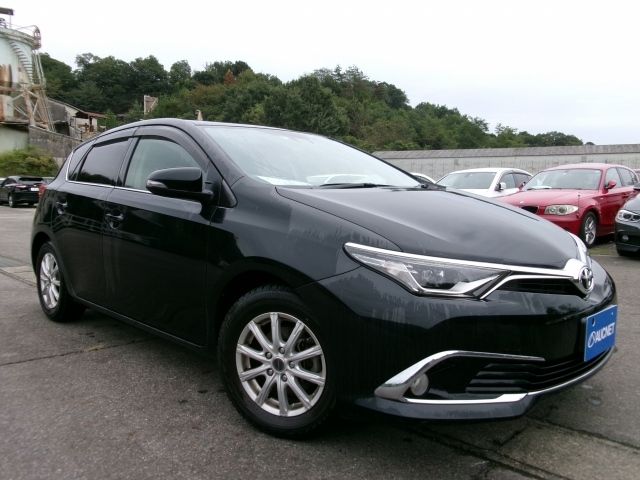 33561 Toyota Auris NZE181H 2016 г. (AUCNET)