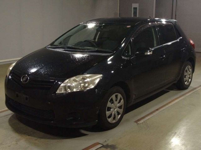 4074 Toyota Auris NZE151H 2011 г. (TAA Hyogo)