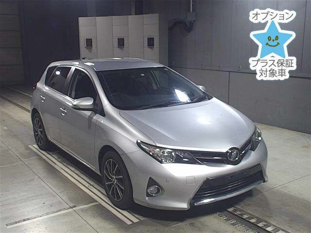 5743 Toyota Auris ZRE186H 2013 г. (JU Gifu)