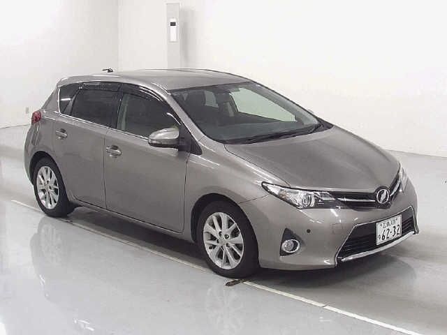 6011 Toyota Auris NZE181H 2013 г. (JU Hiroshima)