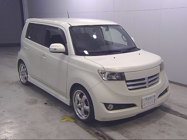 10188 Toyota Bb QNC21 2011 г. (Honda Tokyo)