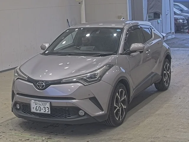 Toyota C-HR NGX50 2019