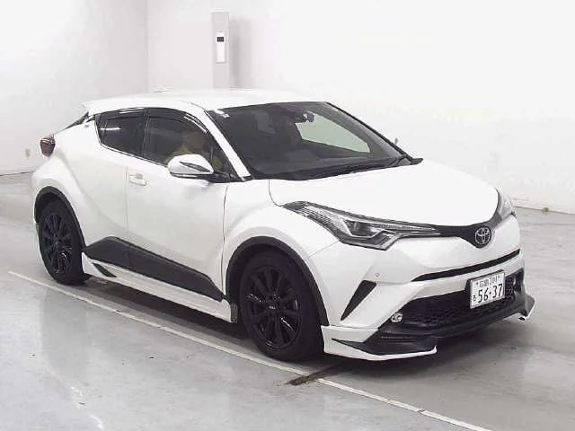 Toyota C-HR NGX10 2018