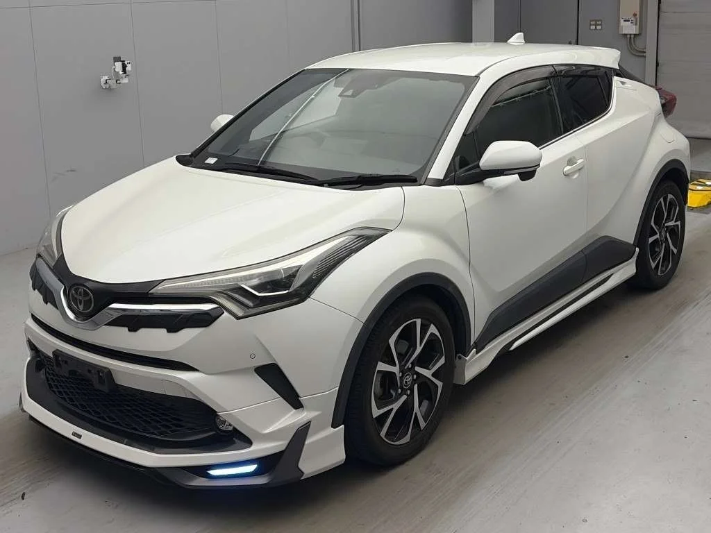 Toyota C-HR NGX10 2018
