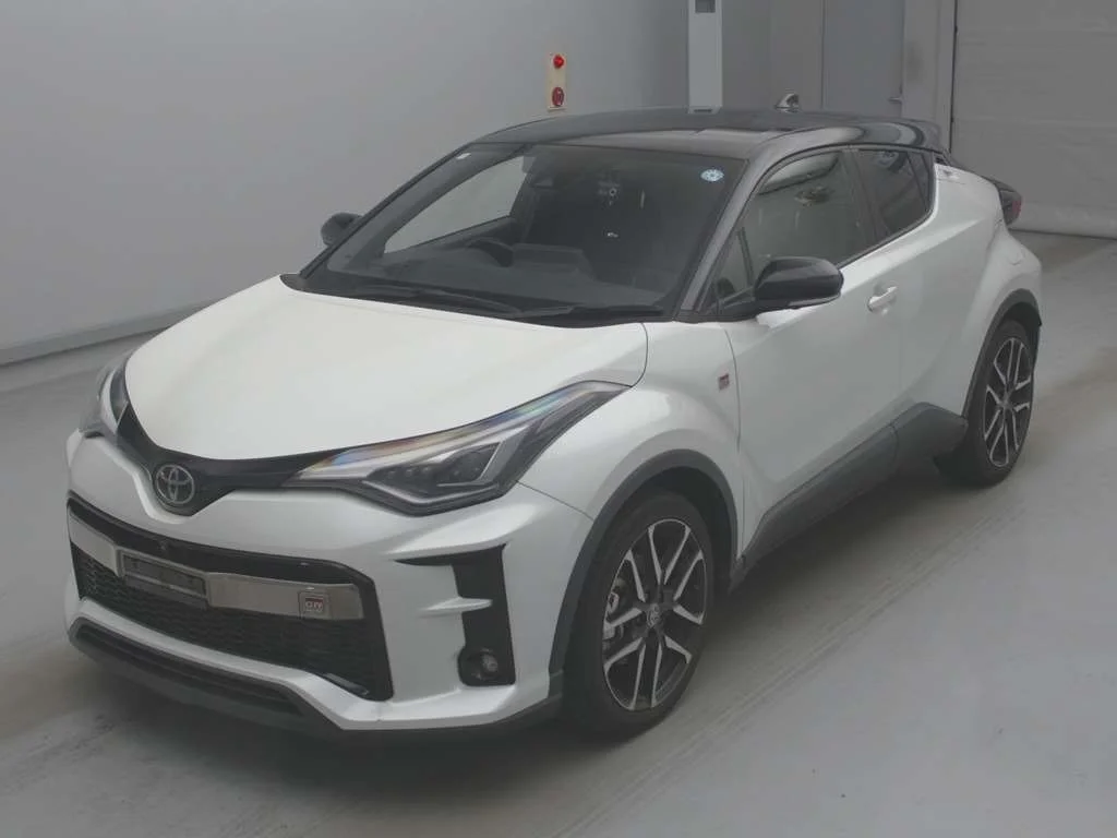 Toyota C-HR NGX10 2022