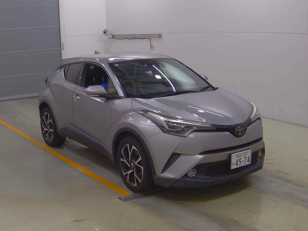 Toyota C-HR NGX50 2018