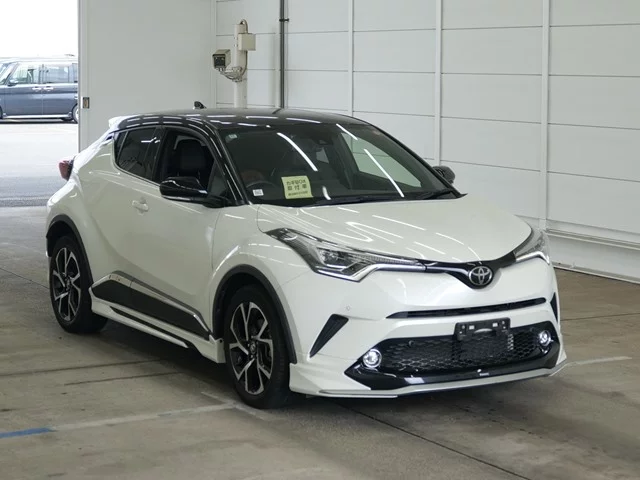 Toyota C-HR NGX50 2018