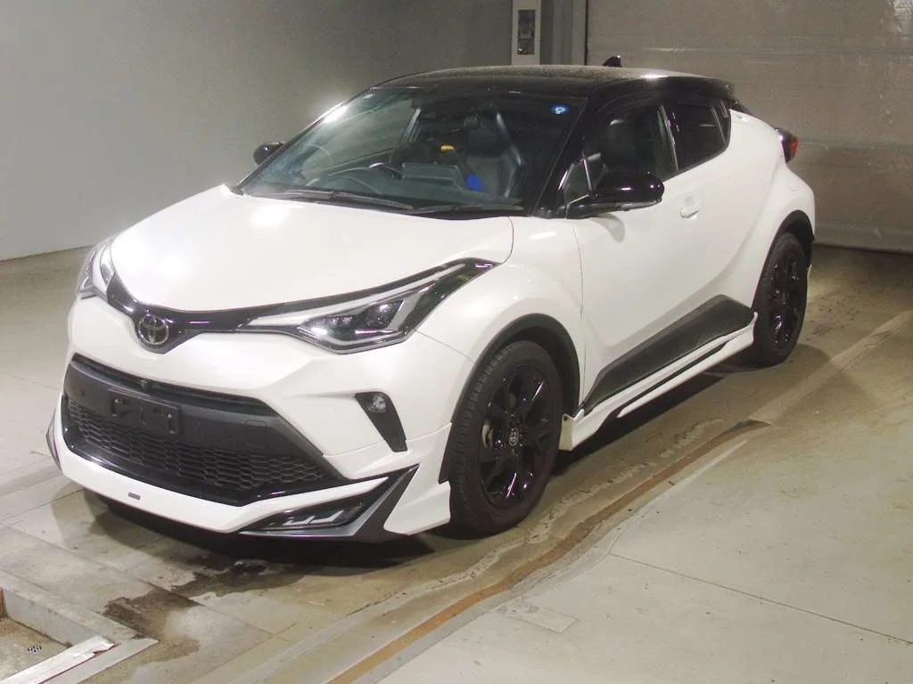 Toyota C-HR NGX10 2021