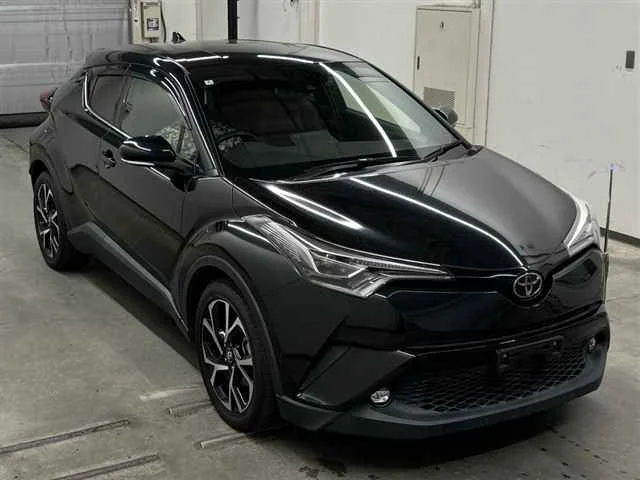 Toyota C-HR NGX50 2018