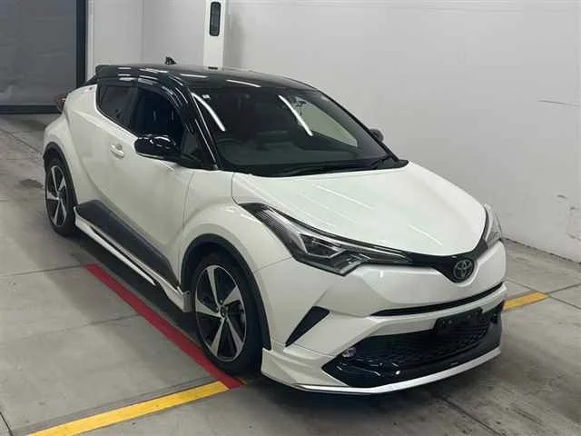Toyota C-HR NGX10 2018