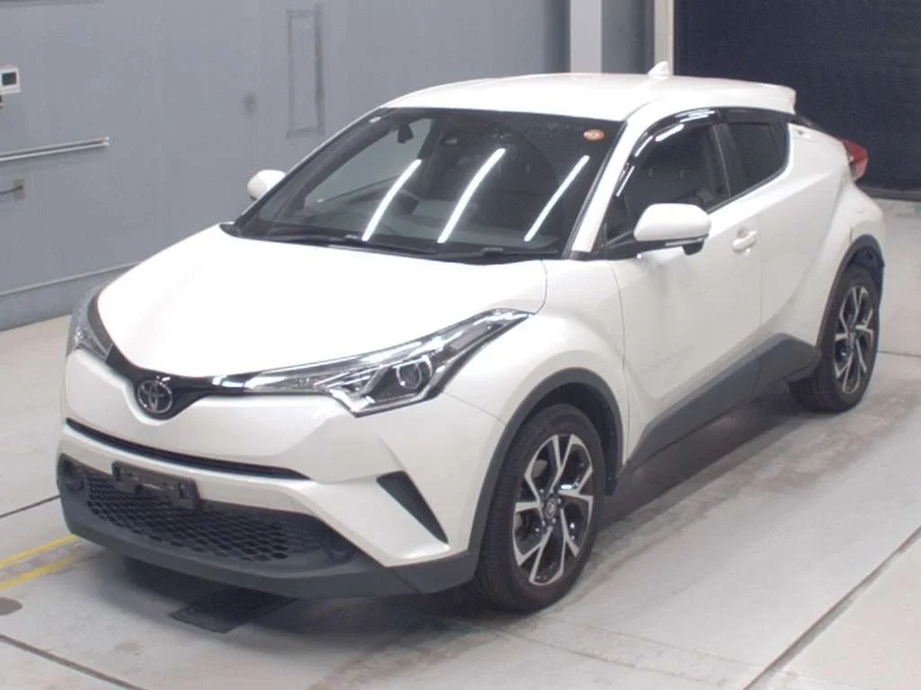 Toyota C-HR NGX50 2018