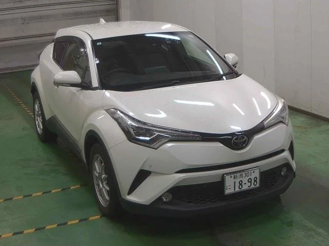 Toyota C-HR NGX50 2018