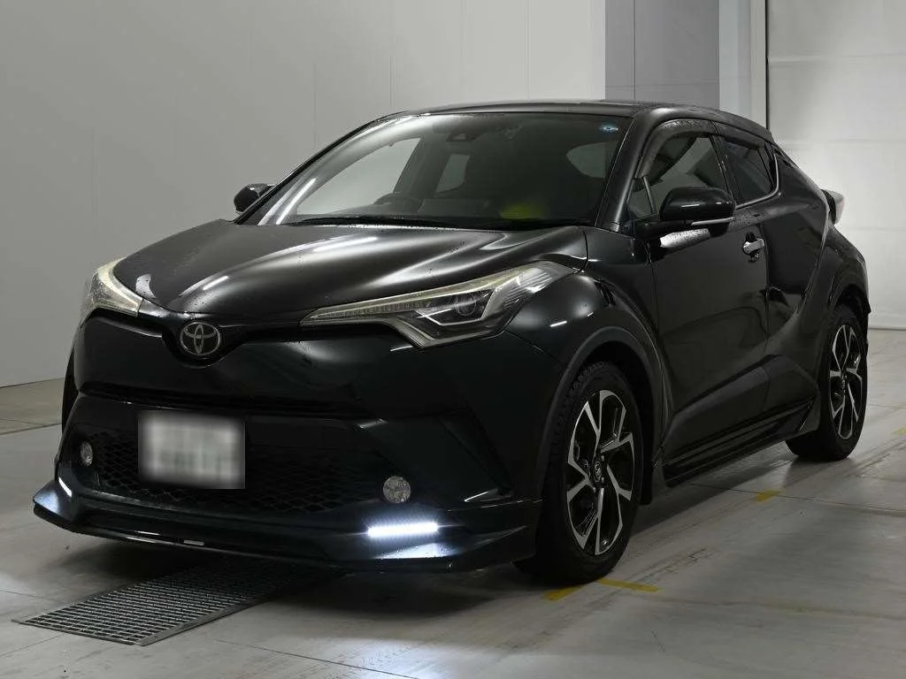 Toyota C-HR NGX50 2018
