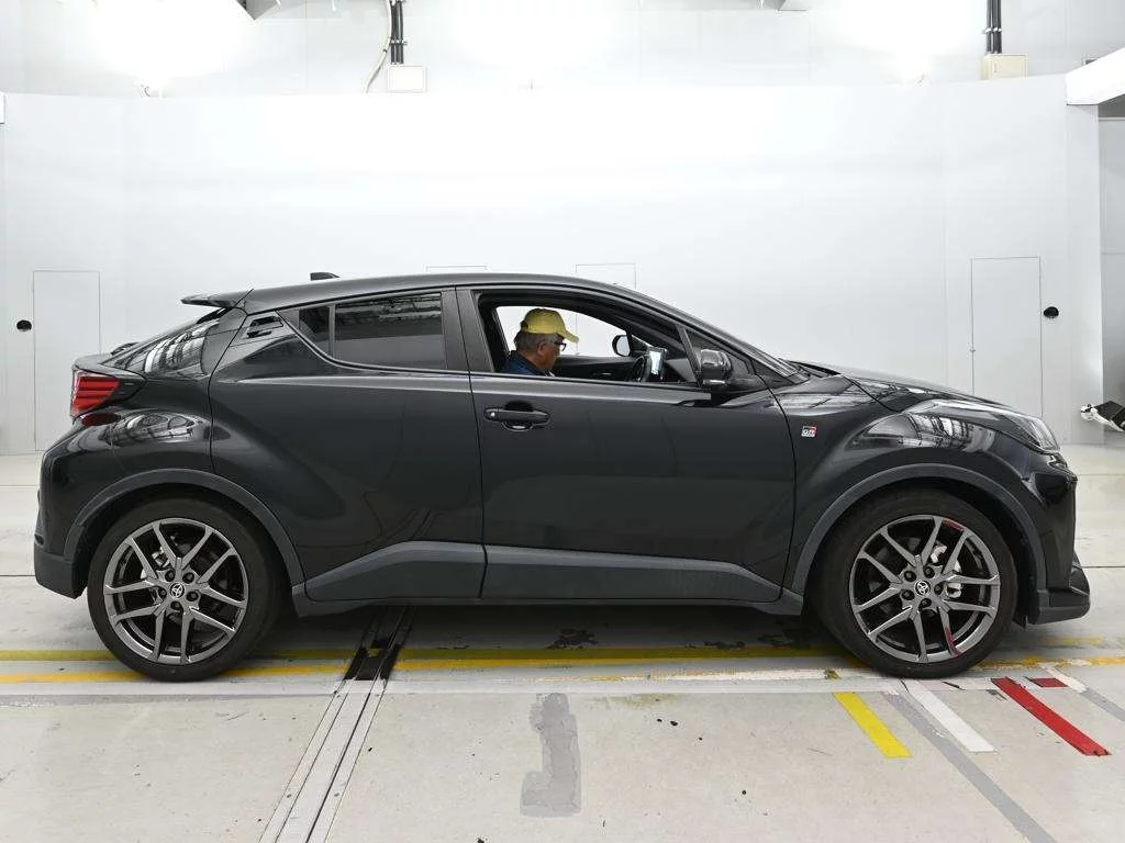 Toyota C-HR NGX10 2020