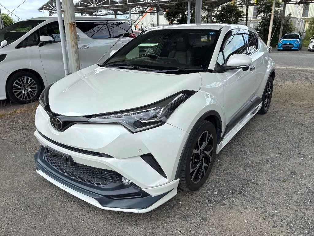 Toyota C-HR NGX50 2018