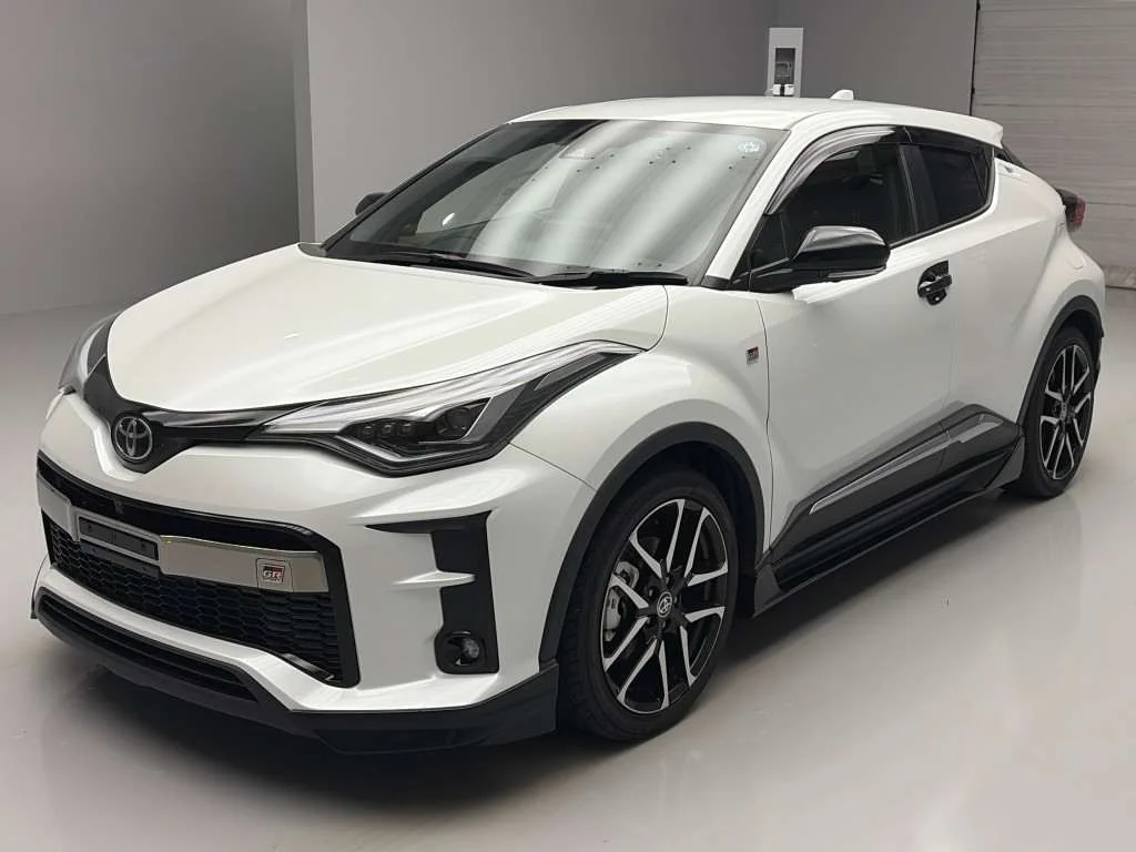 Toyota C-HR NGX10 2022