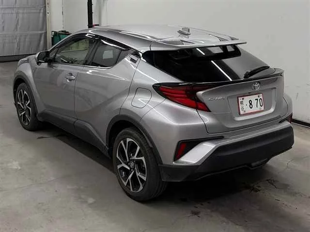 Toyota C-HR NGX50 2021