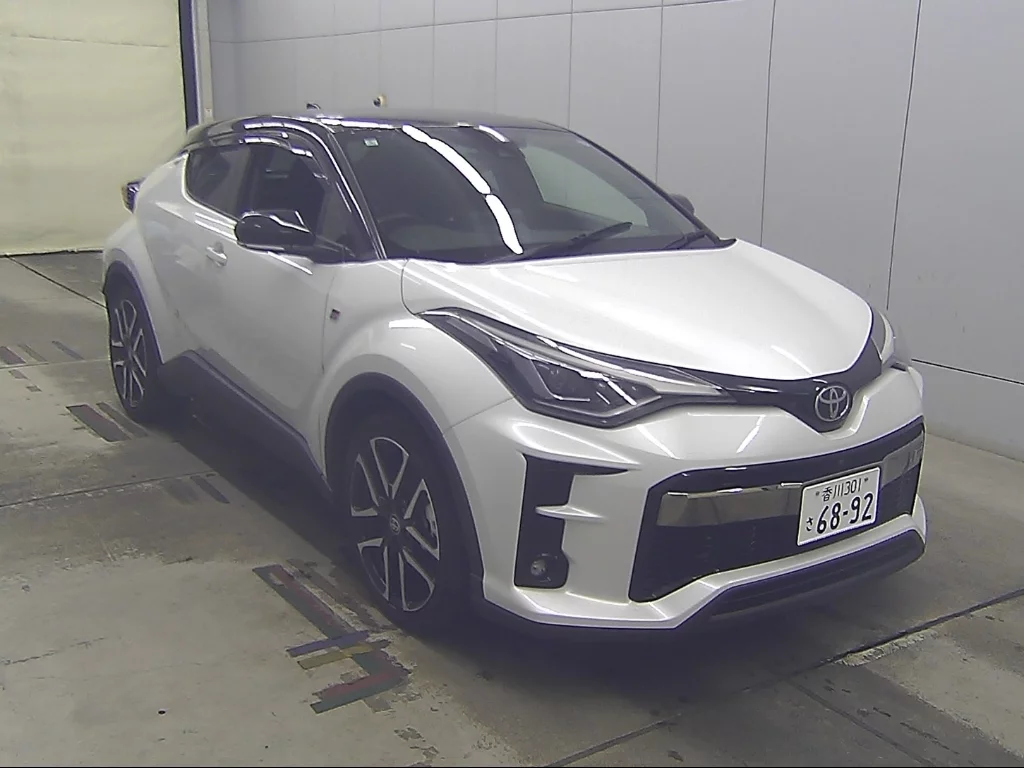 Toyota C-HR NGX10 2022