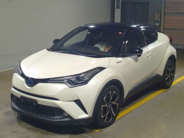 12494 Toyota C-hr ZYX10 2019 г. (TAA Yokohama)