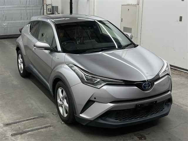 20137 Toyota C-hr ZYX10 2018 г. (MIRIVE Saitama)