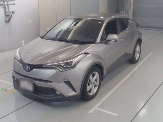 30104 Toyota C-hr ZYX10 2018 г. (CAA Chubu)