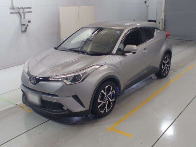 30461 Toyota C-hr ZYX10 2017 г. (CAA Chubu)