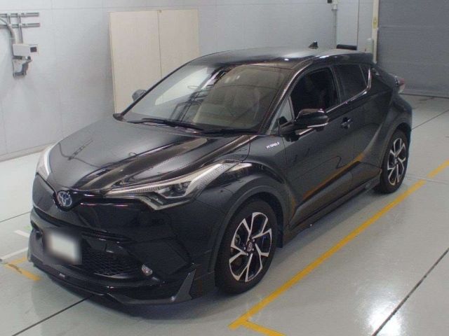 30515 Toyota C-hr ZYX10 2017 г. (CAA Chubu)