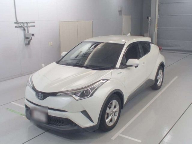 30678 Toyota C-hr ZYX10 2017 г. (CAA Chubu)