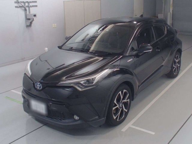 30719 Toyota C-hr ZYX10 2017 г. (CAA Chubu)